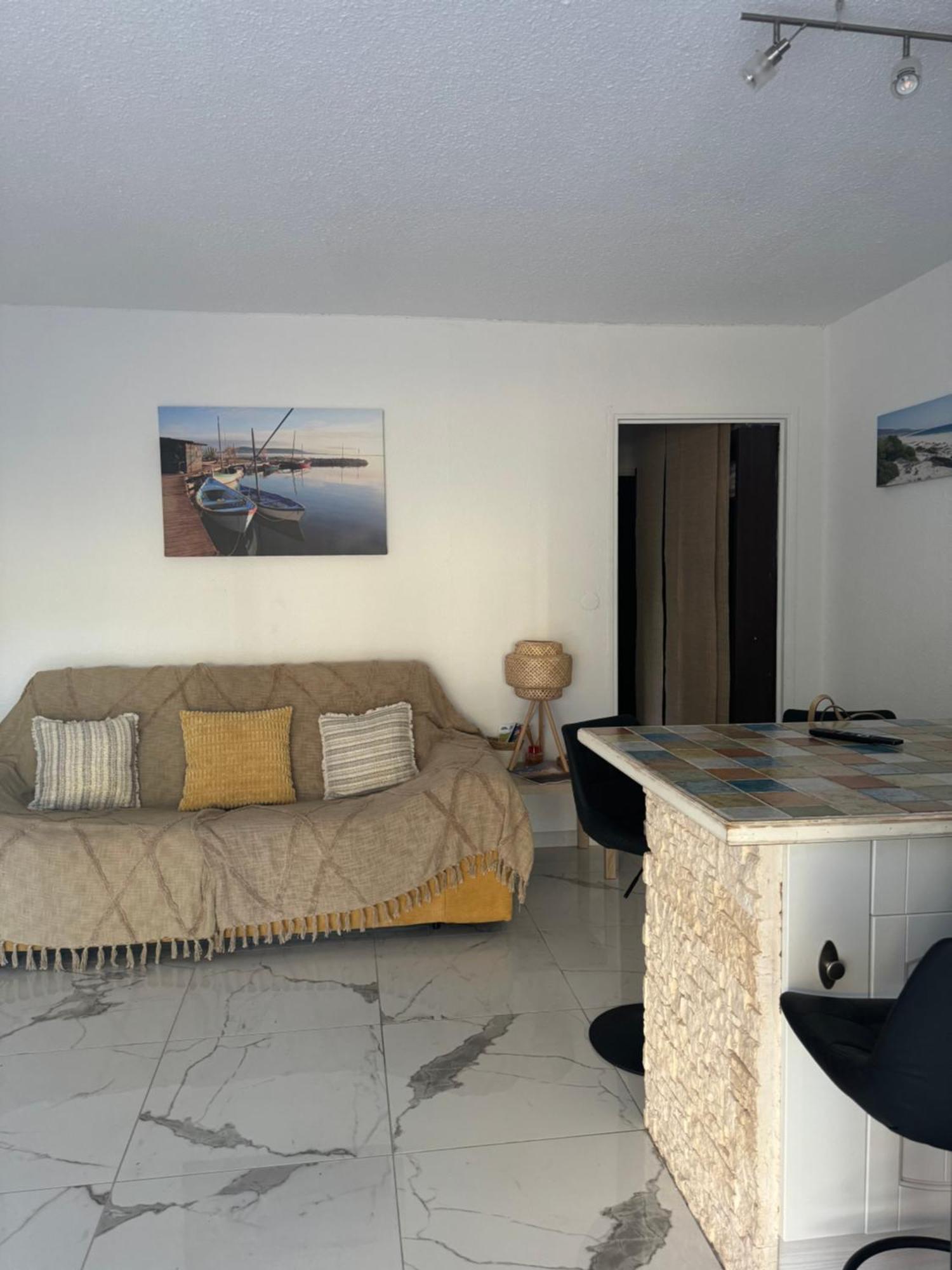 Grand Studio Cabine Proche Plage Et Port Gruissan Εξωτερικό φωτογραφία